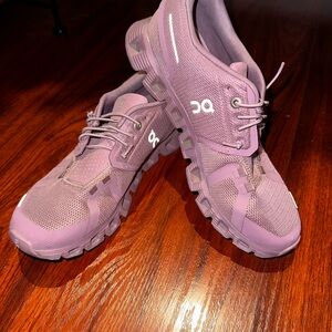 On Cloud 5 Lifestyle Women's Athletic Shoes